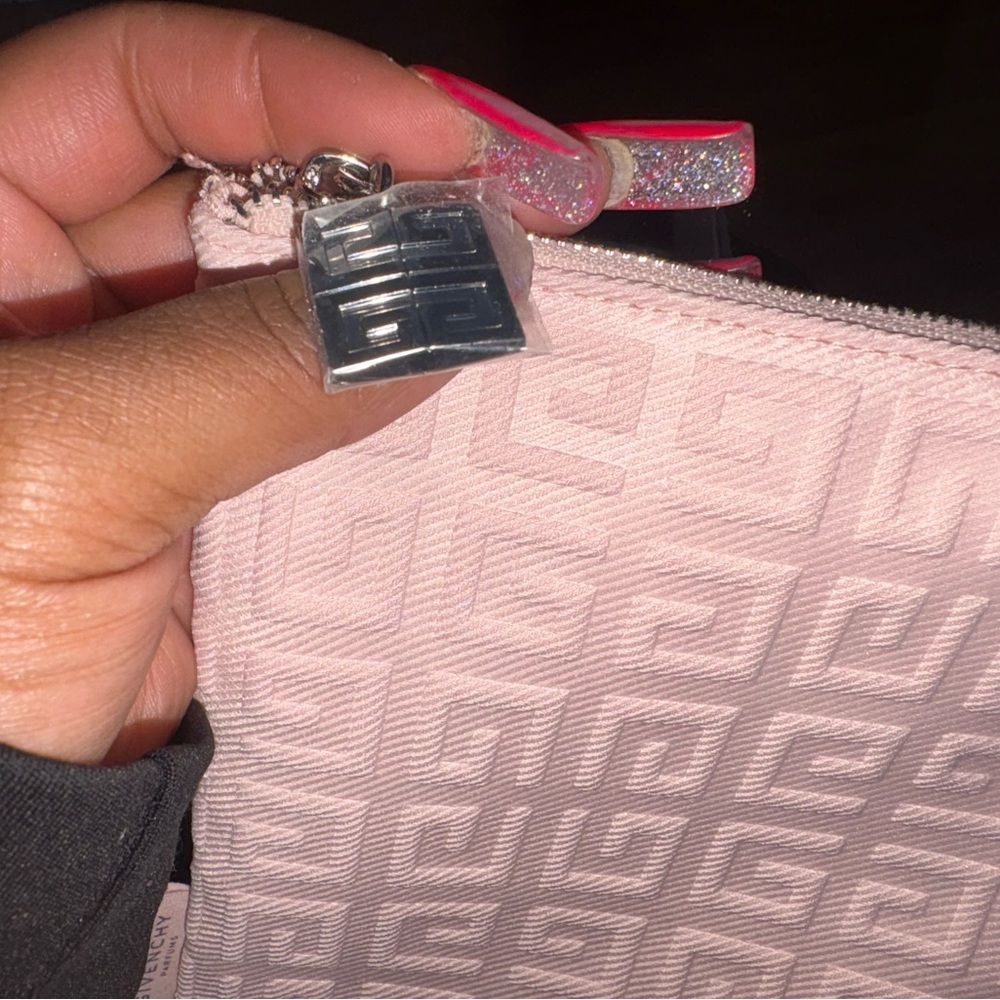 Givenchy Light Pink Embossed Pouch NIB - Picture 6 of 8